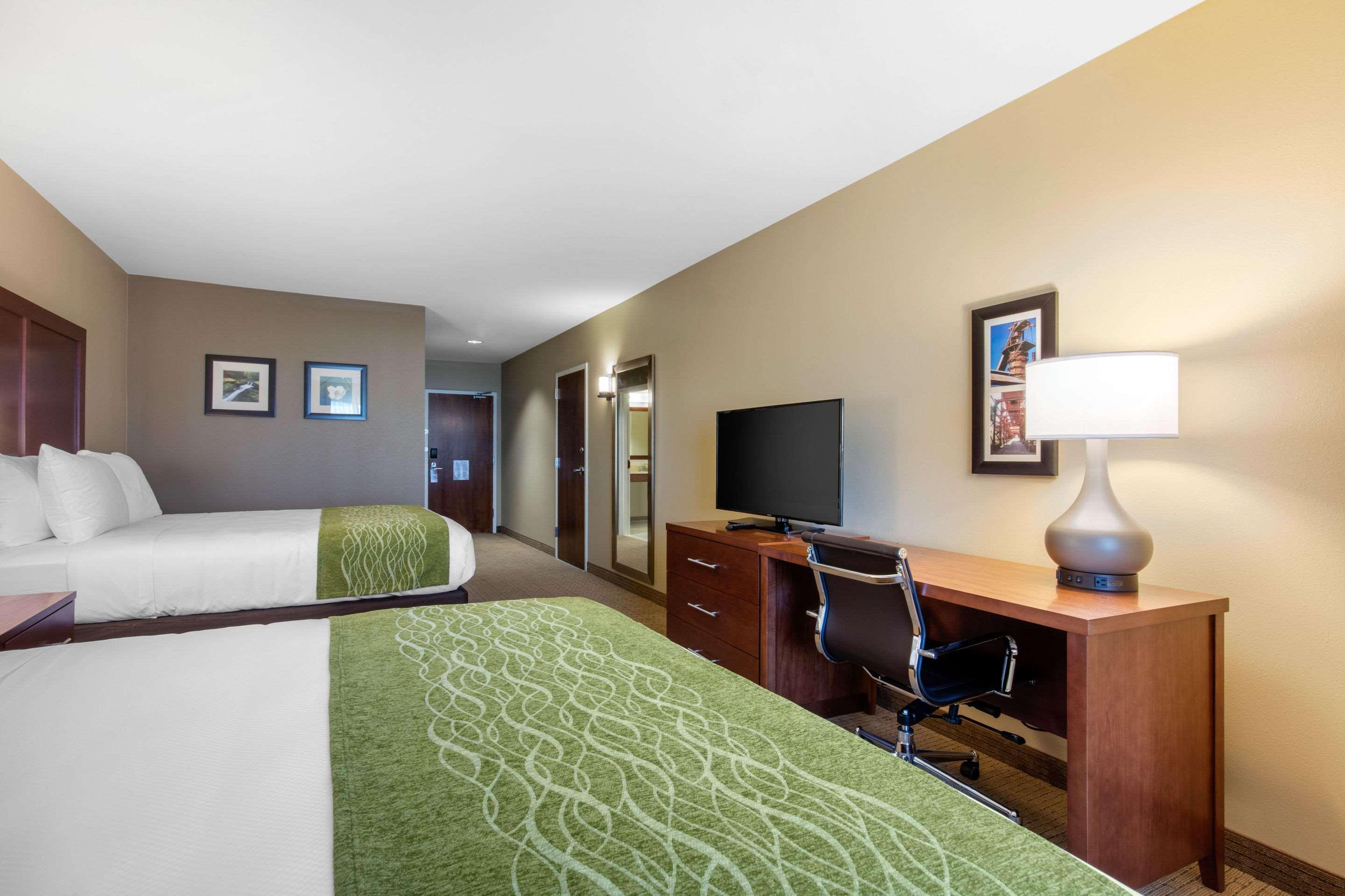 Comfort Inn & Suites At Crossplex Village Birmingham Zewnętrze zdjęcie