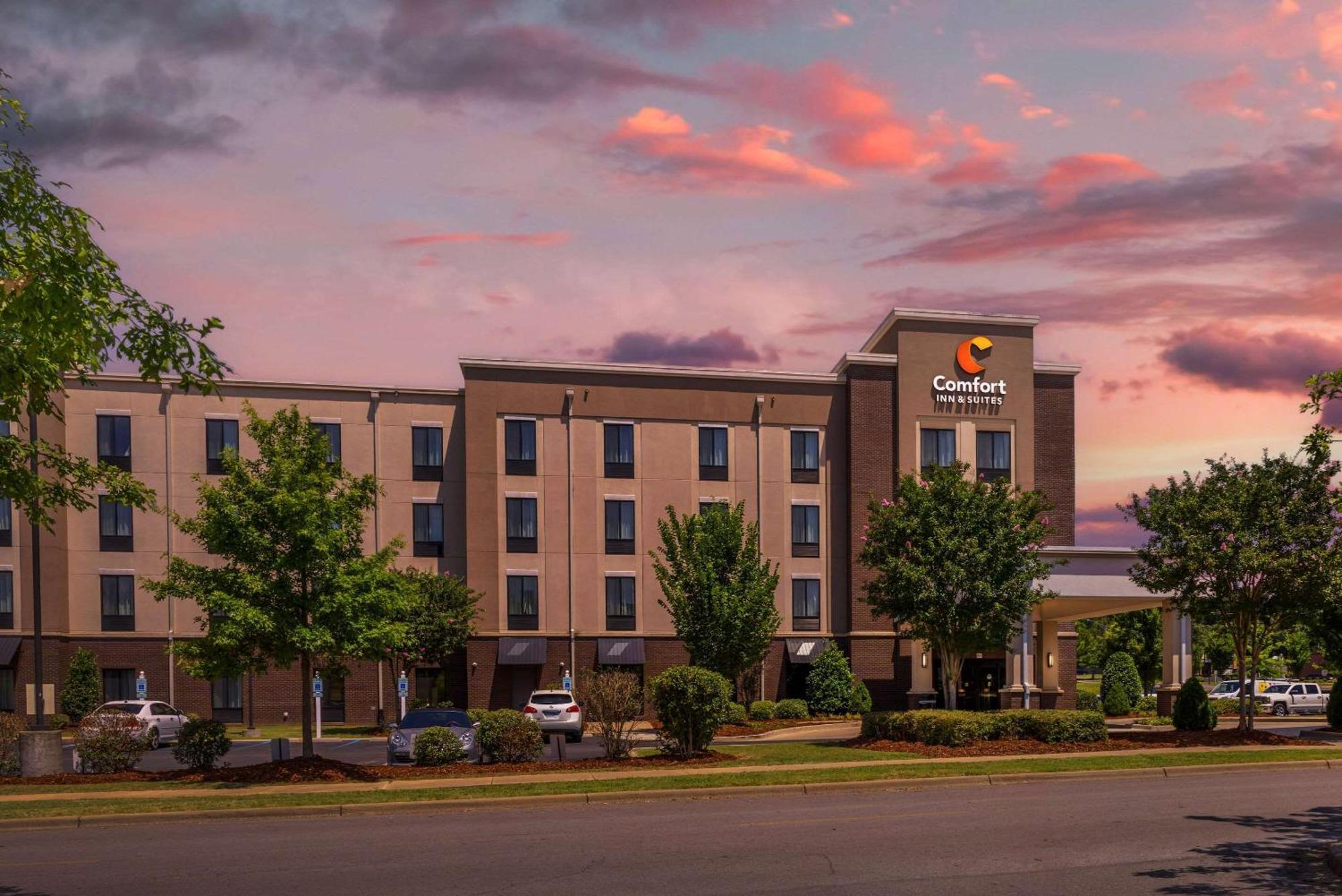 Comfort Inn & Suites At Crossplex Village Birmingham Zewnętrze zdjęcie