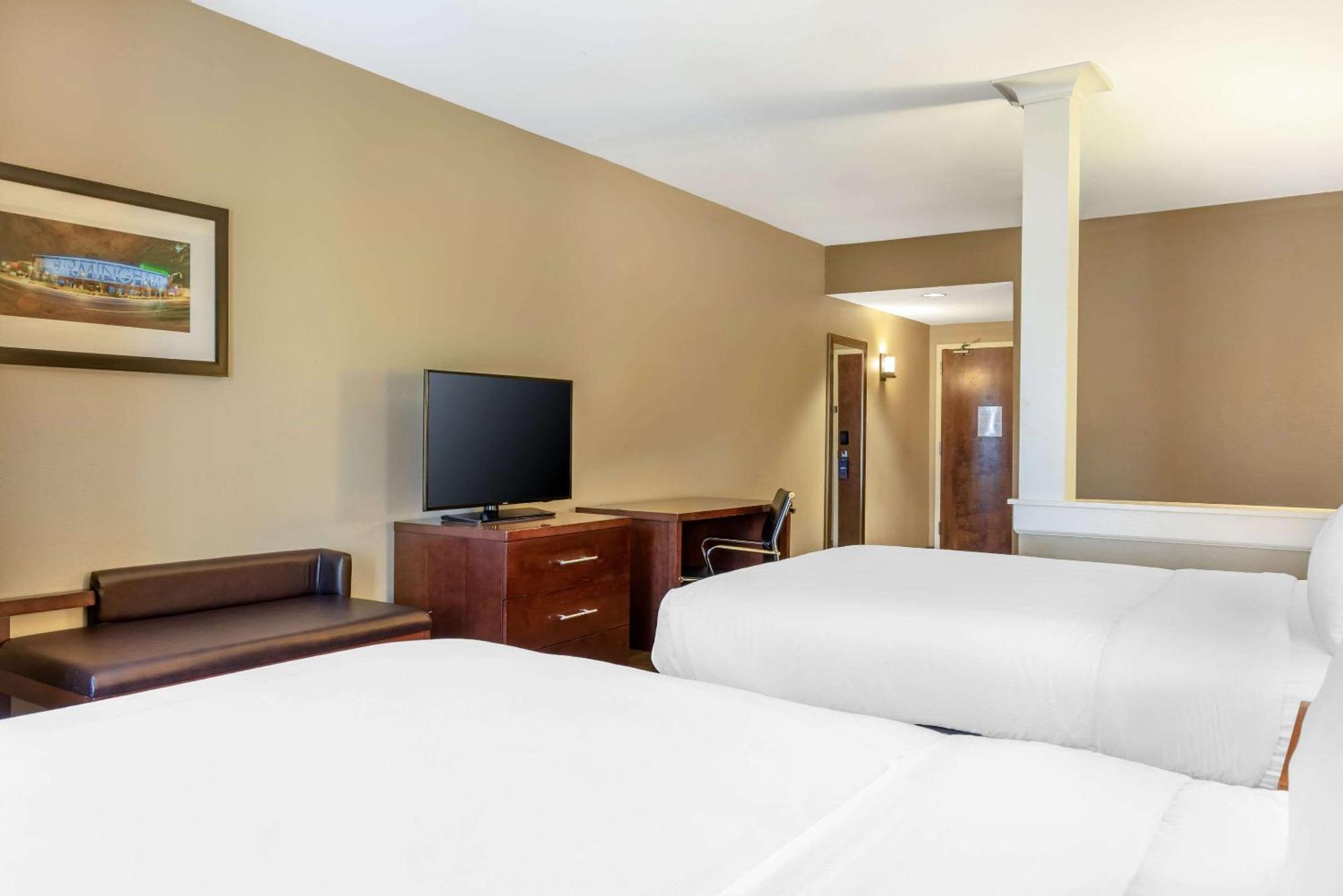 Comfort Inn & Suites At Crossplex Village Birmingham Zewnętrze zdjęcie